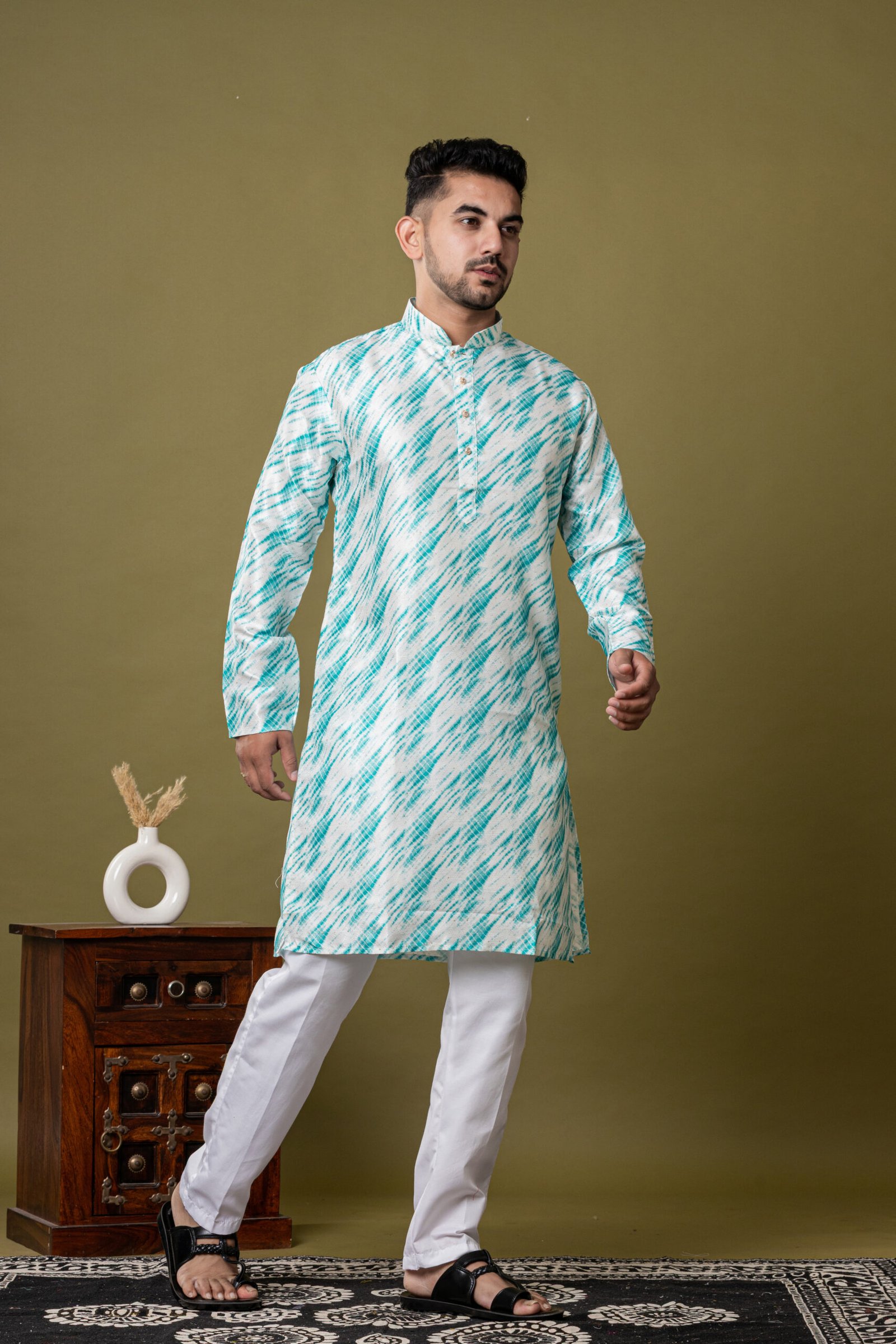 Men's White & turquoise Ikat Print Cotton Kurta with White Pajama - Image 3
