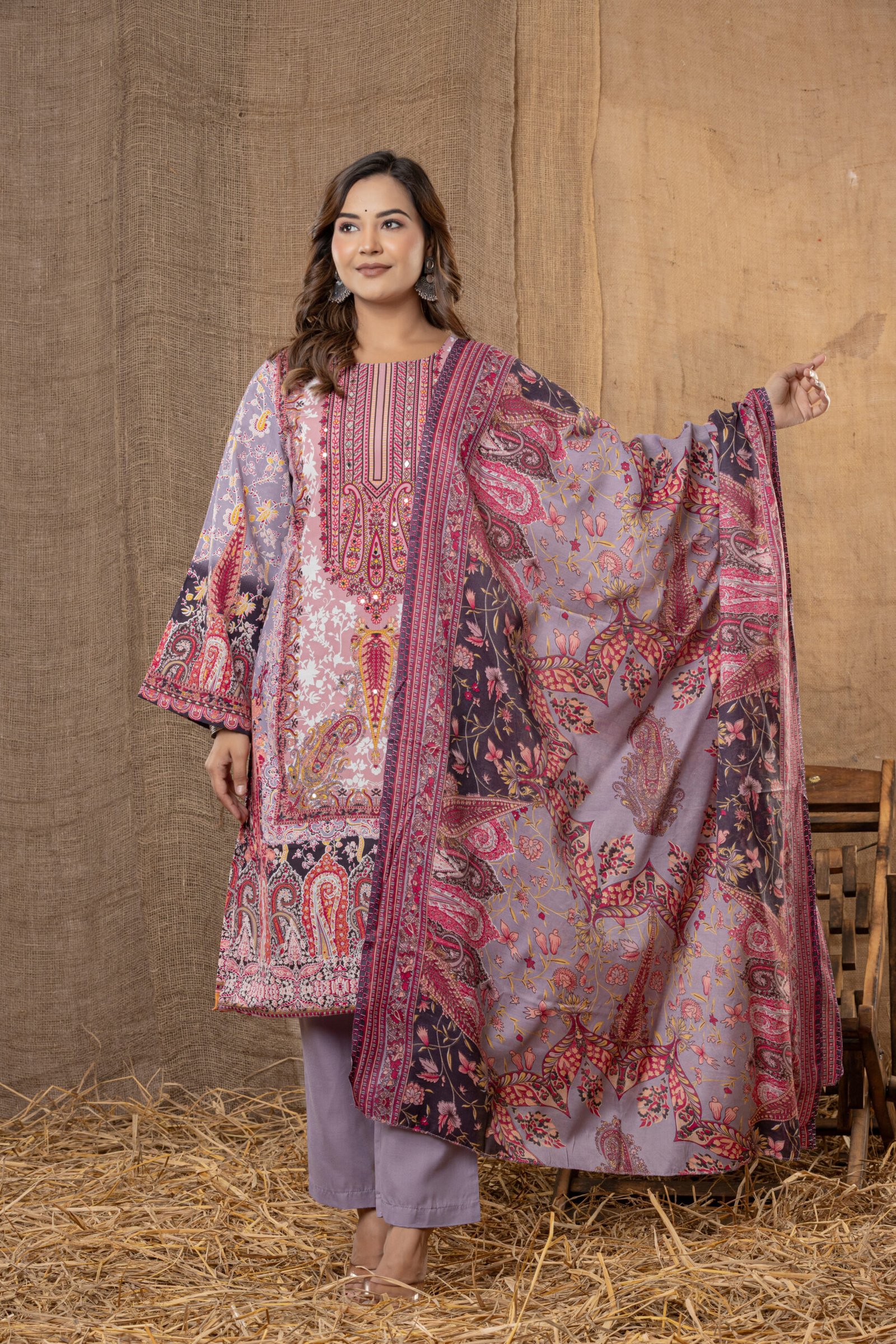 Women's Pink & Grey Ethnic Printed Kurta Set with Dupatta - Image 5