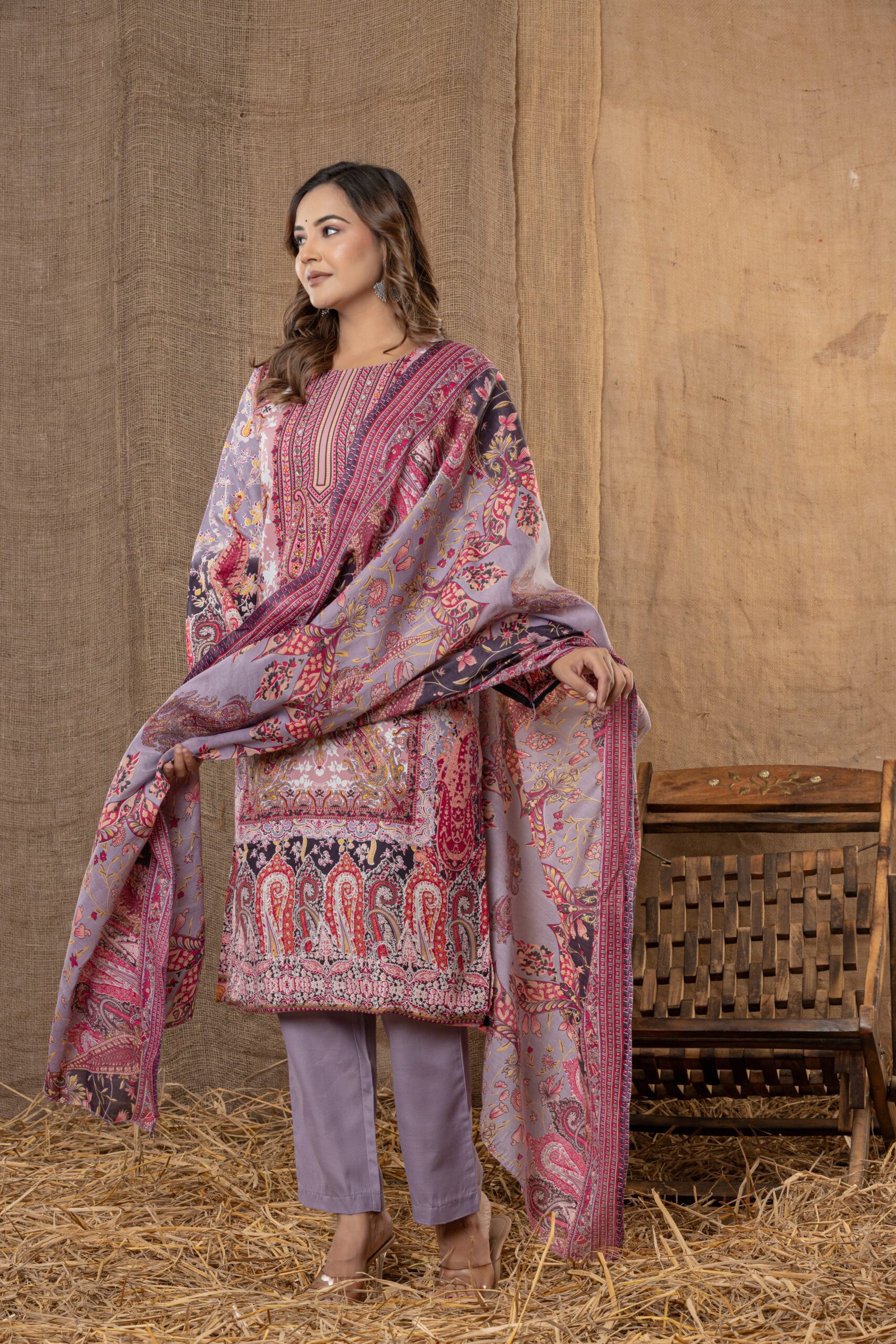 Women's Pink & Grey Ethnic Printed Kurta Set with Dupatta - Image 6