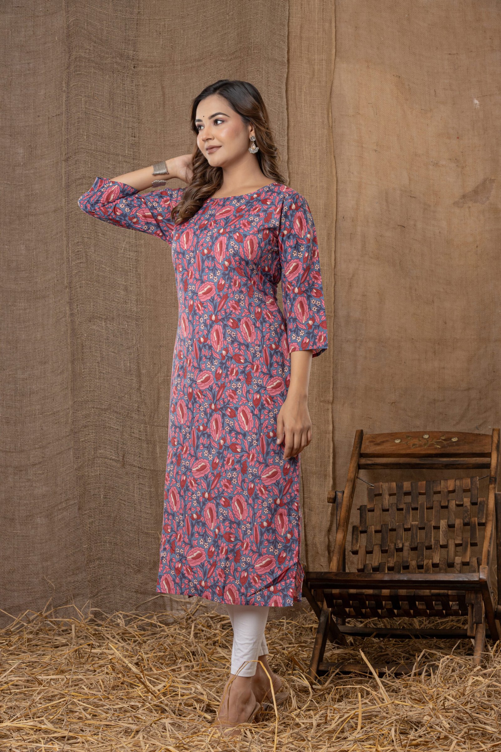 Women's Blue & Pink Contemporary Floral Print Anarkali Kurta