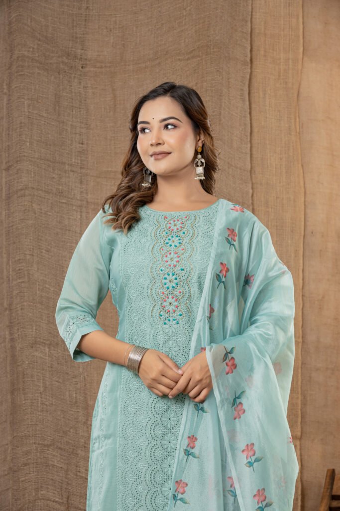 Women's Mint Green Embroidered Kurta Set with Floral Printed Dupatta