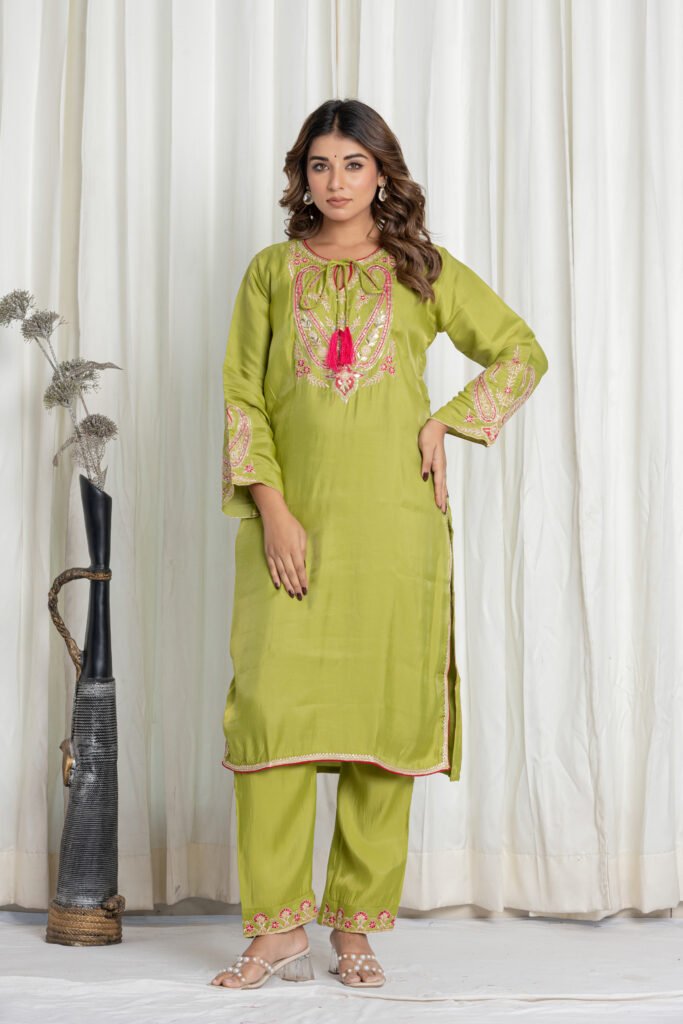 Women’s Green Embroidered Silk Kurta Set with Banarasi Pink-Green Dupatta