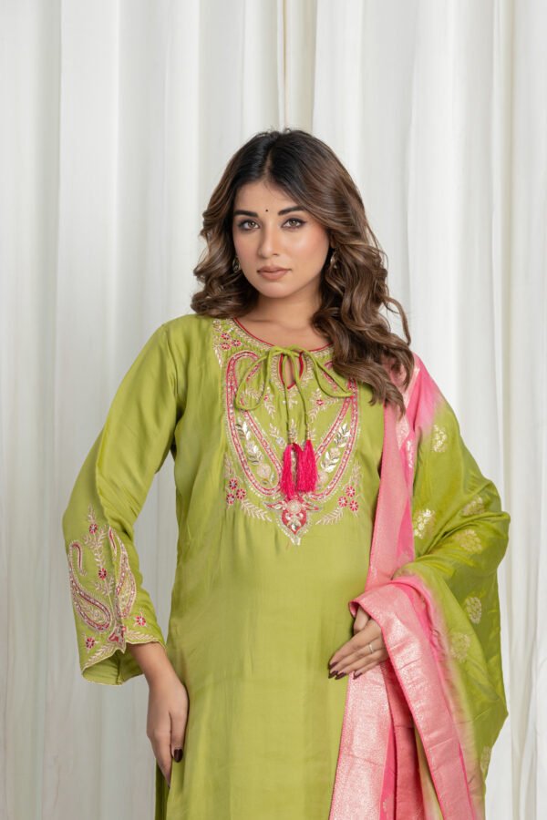 Women’s Green Embroidered Silk Kurta Set with Banarasi Pink-Green Dupatta