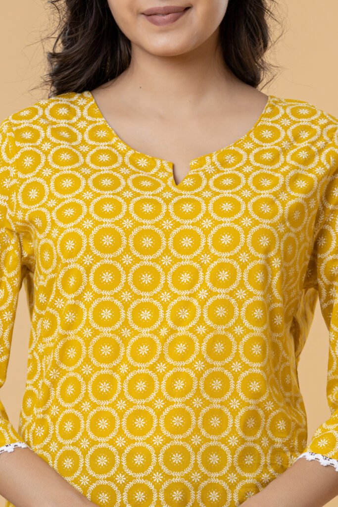 Women's Cotton Yellow Ethnic Printed Straight Kurti