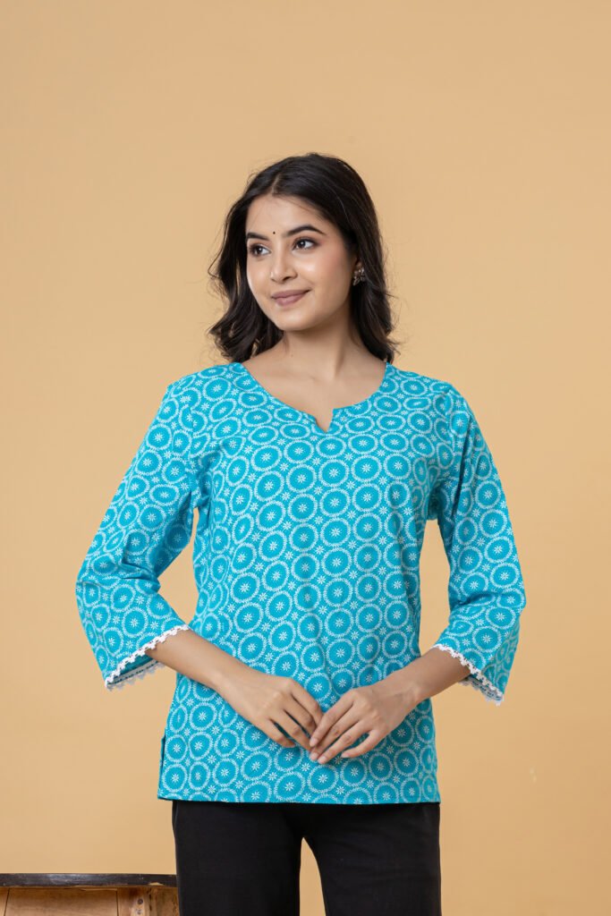 Women's Cotton Blue Ethnic Printed Straight Kurti