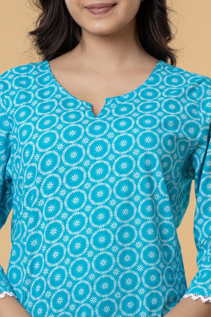 Women's Cotton Blue Ethnic Printed Straight Kurti